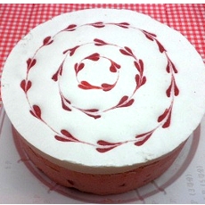 苺ミルクホールケーキ